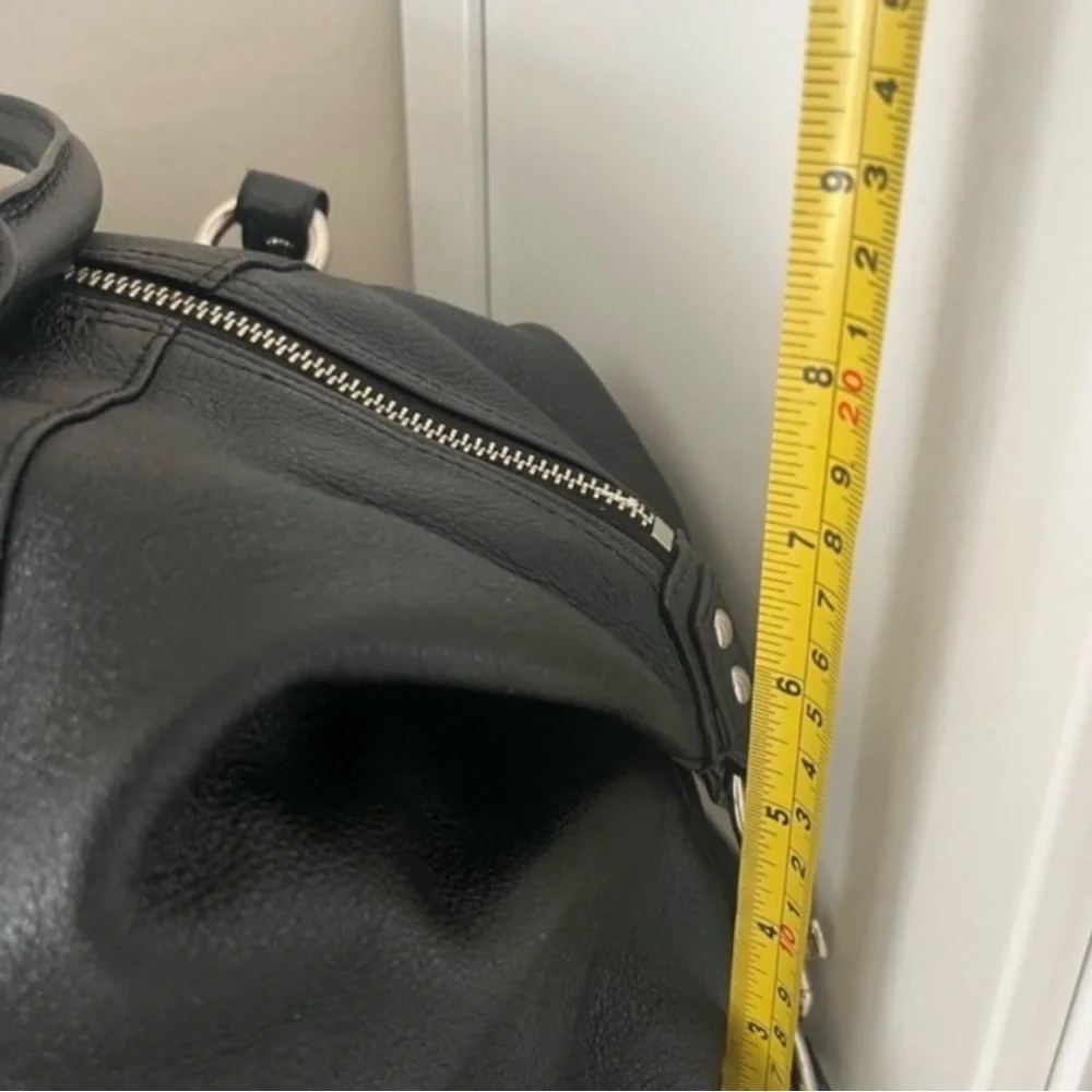 Coach , Black Women's leather Bag with handle and sholder strap - Picture 7 of 12